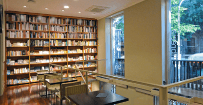 10 librerías cafeterías en Barcelona con mucho encanto 10 librerías cafeterías en Barcelona con mucho encanto