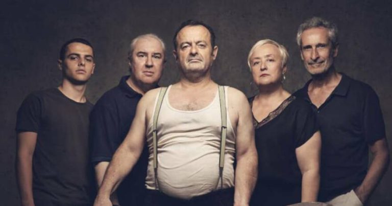 L’ENTERRADOR – SALA FÈNIX – ASSASSINAT! DAVANT D’UNA TÀPIA!