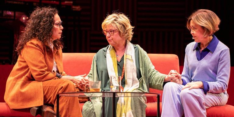 cirtica les barbares (1) (1) (1)