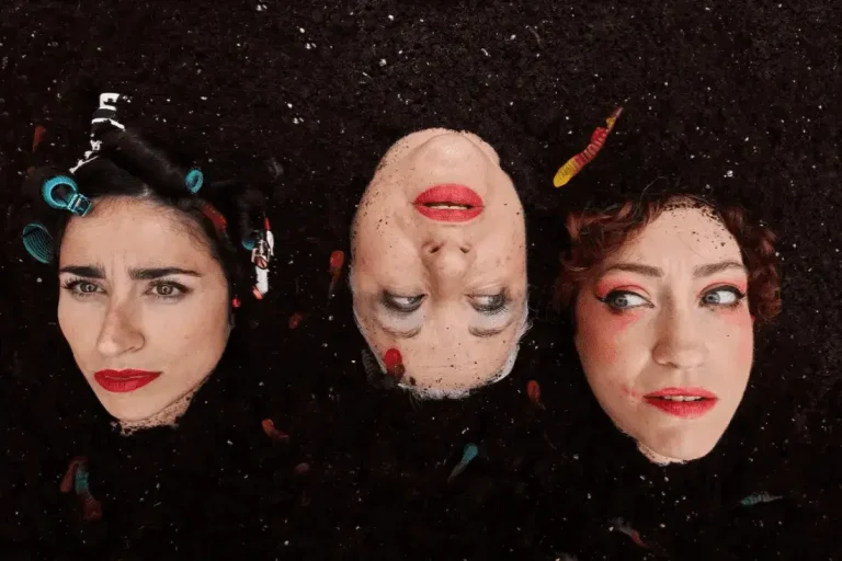 worms sala fenix critica (1)