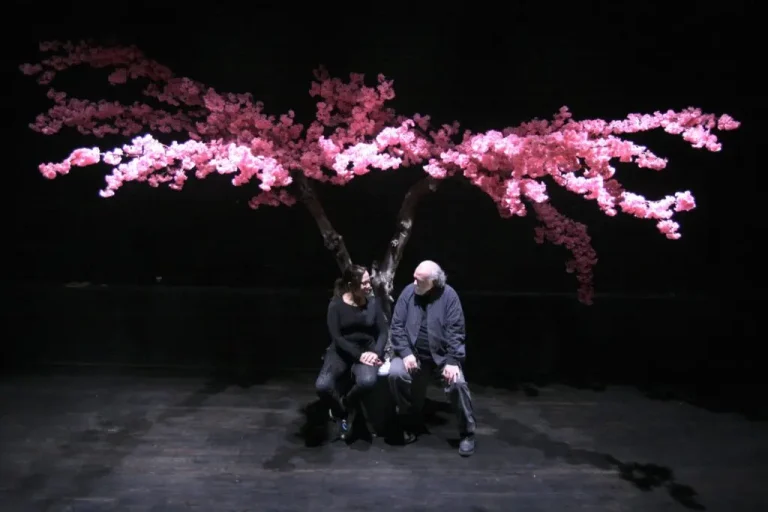 critica lluna plena heartbreak hotel