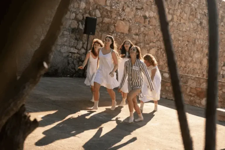 Tinc el cor blanc i negre, a la Sala Versus critica (1)