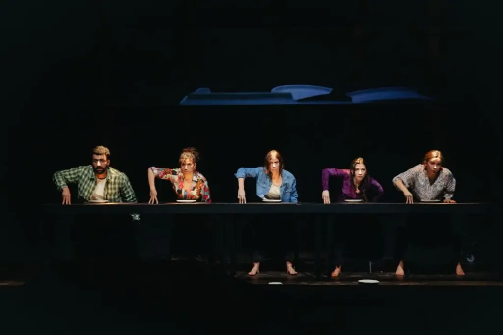 dones valentes teatre lliure critica