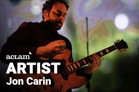 Jon Carin aclam club barcelona