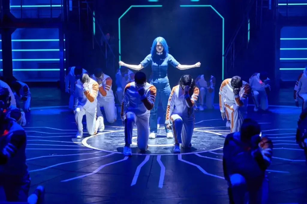 critica prisionia circo horrores